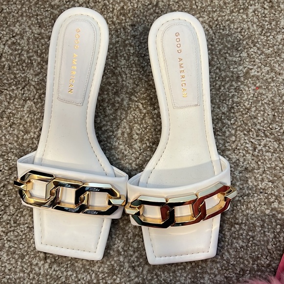 Good American Sandals - Picture 3 of 3